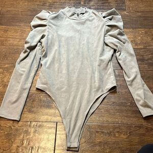 Versona Tan Faux Suede Puff Sleeve Bodysuit, M!